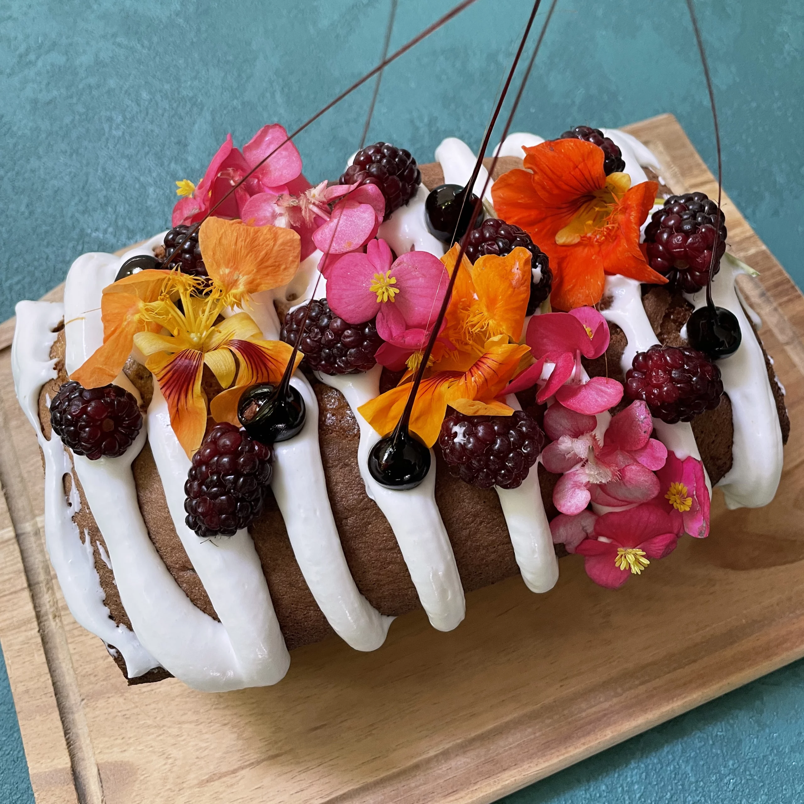 کیک پوست لیمو و گردو