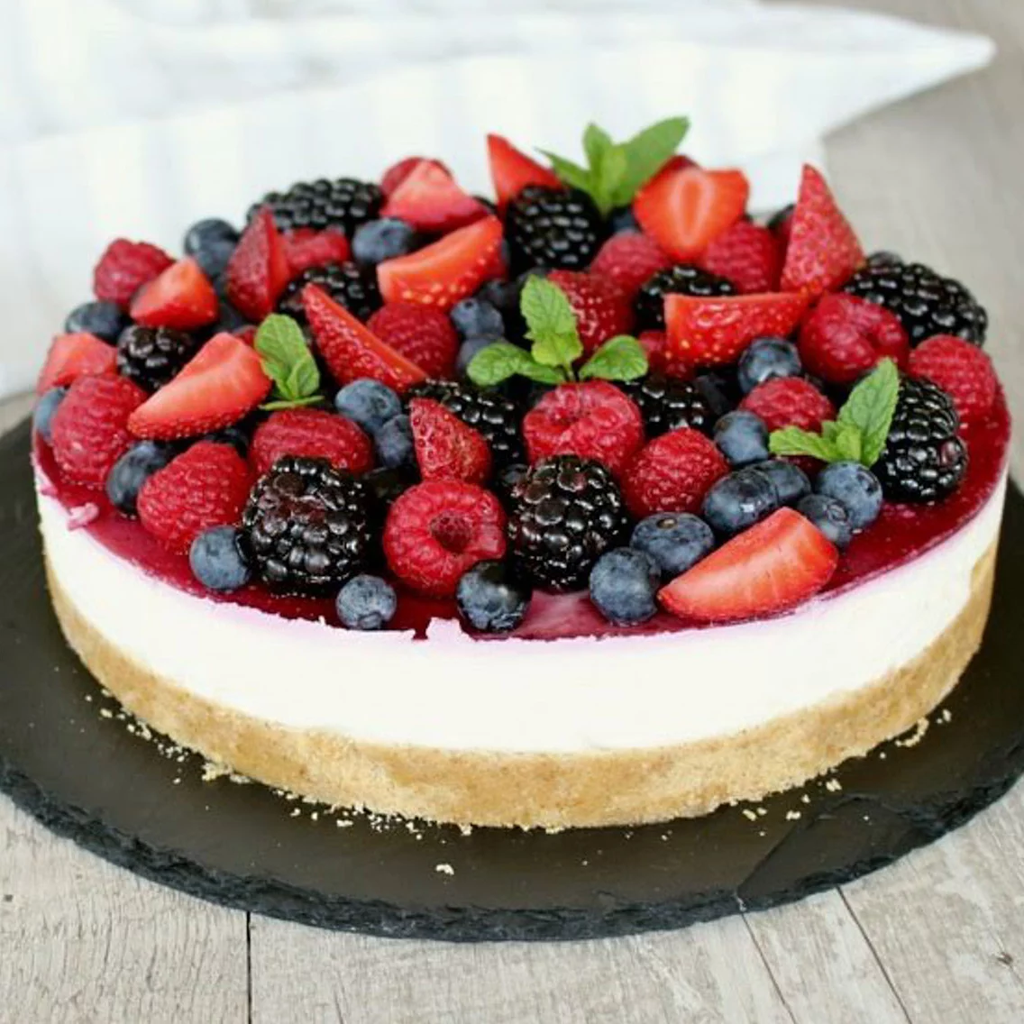 چیز کیک بادام زمینی