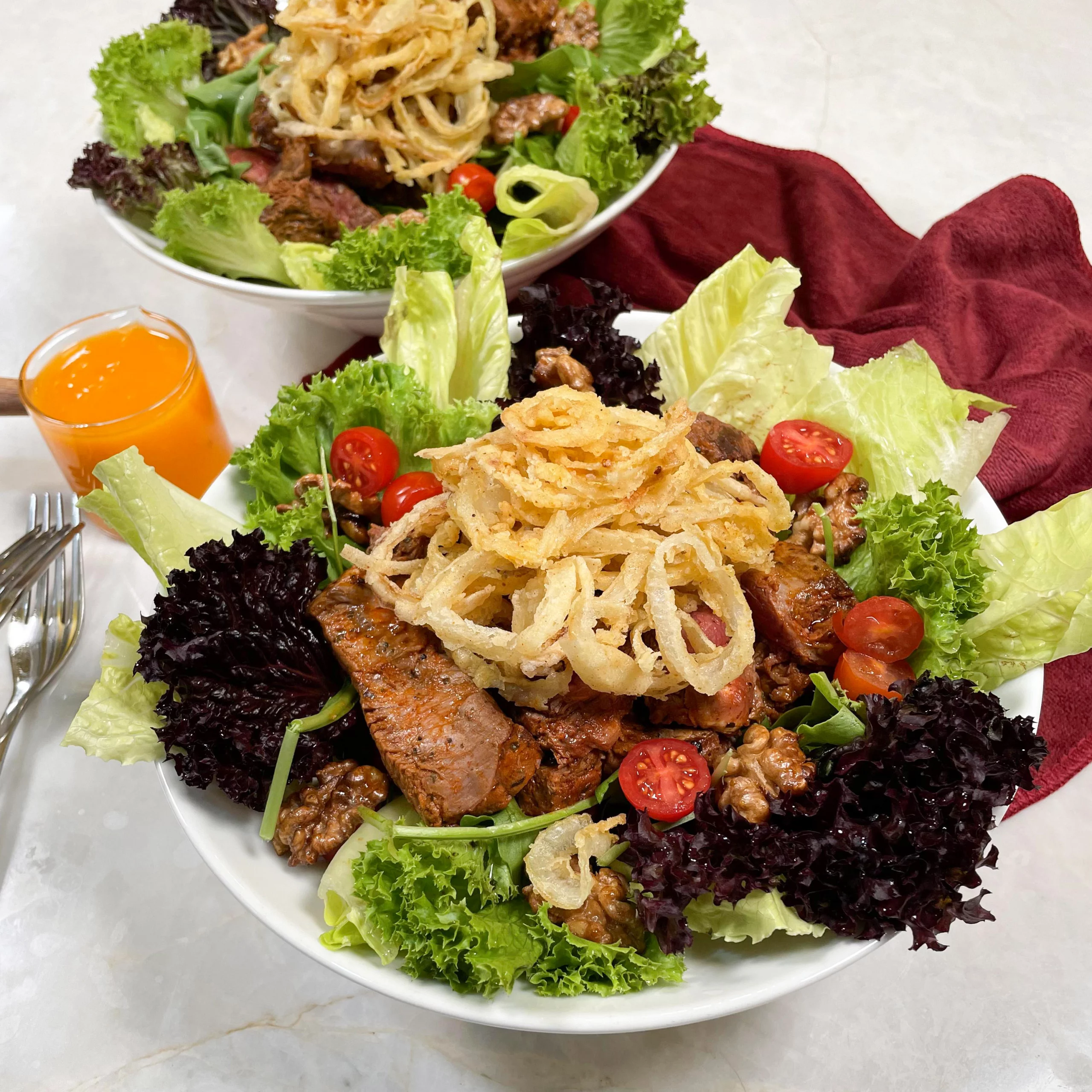 سالاد استیک با سس پرتقال